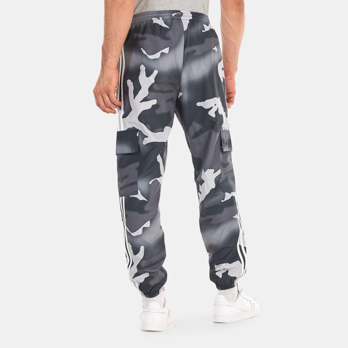 adidas Originals Men's Camo Cargo Joggers Black adidas Originals Men's Camo Cargo Joggers Black image number 1