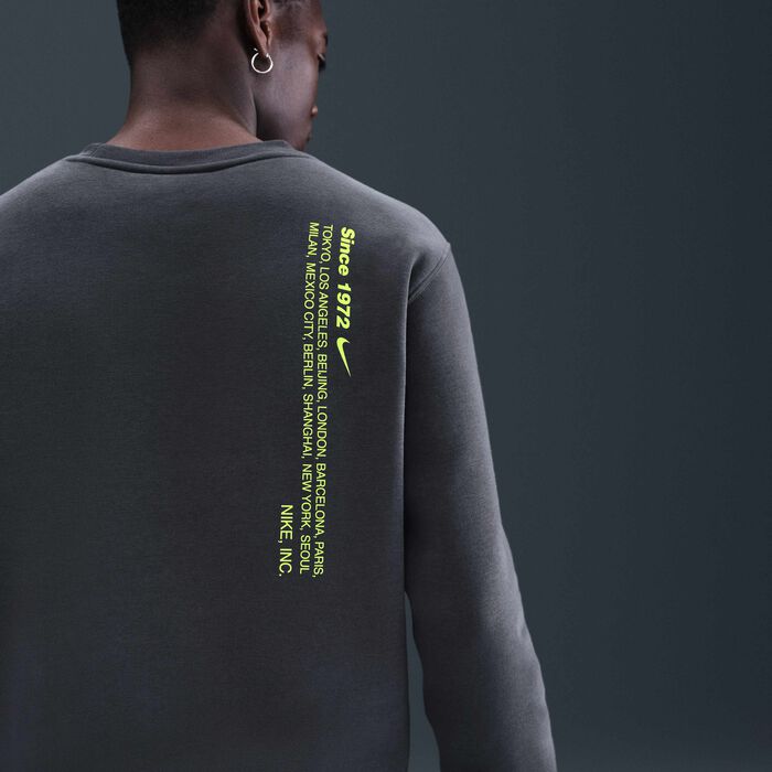 Nike Men's Sportswear Club Sweatshirt Grey image number 1