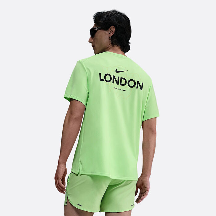 Nike Men's Miler Running T-Shirt Green Nike Men's Miler Running T-Shirt Green image number 1