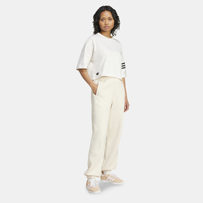 adidas Originals Women's Neuclassics T-Shirt Black adidas Originals Women's Neuclassics T-Shirt Black image number 2