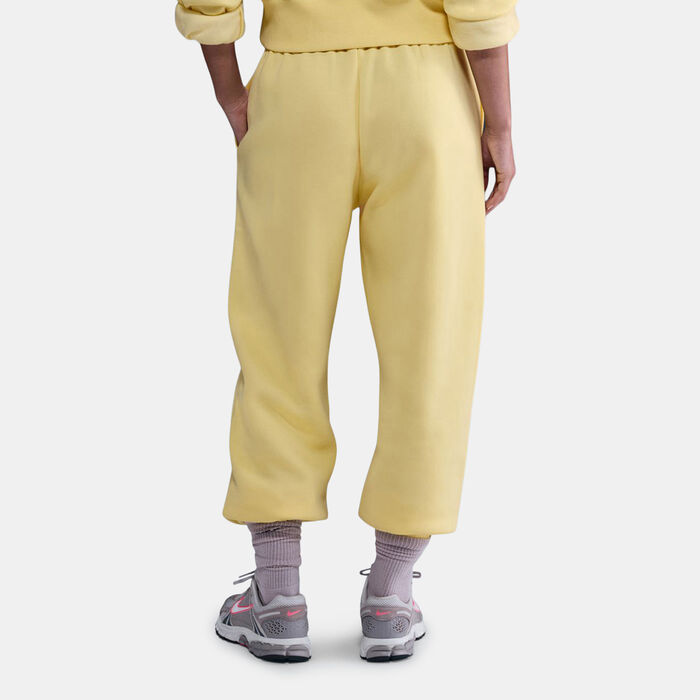 Nike Women's Sportswear Phoenix Fleece Sweatpants yellow Nike Women's Sportswear Phoenix Fleece Sweatpants yellow image number 1