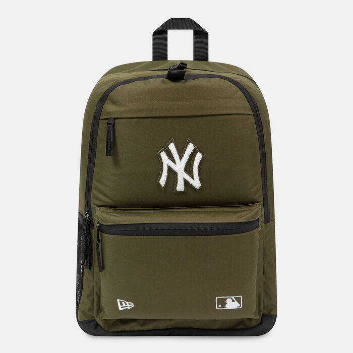New Era MLB New York Yankees Applique Delaware Backpack Green New Era MLB New York Yankees Applique Delaware Backpack Green image number 0