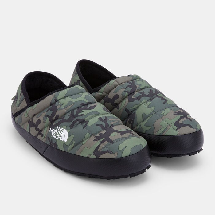 The North Face Men's Thermoball Traction V Mule Slip-On Shoes Green The North Face Men's Thermoball Traction V Mule Slip-On Shoes Green image number 2