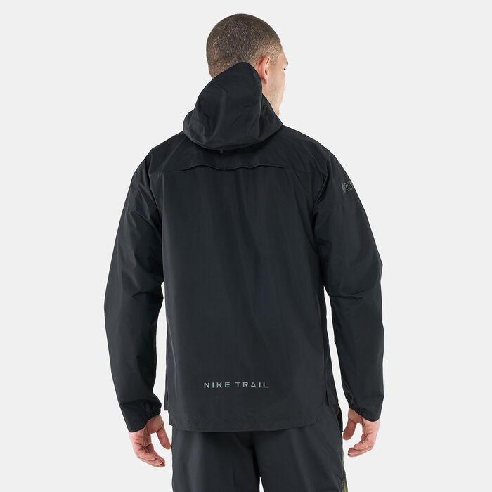Nike Men's GORE-TEX Trail Running Jacket Black image number 1