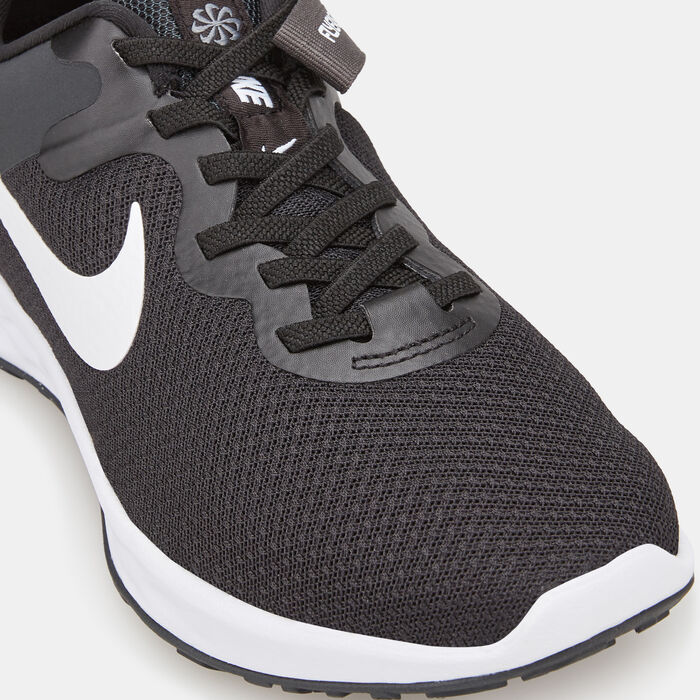 Nike Women's Revolution 6 FlyEase Next Nature Shoe Black image number 4