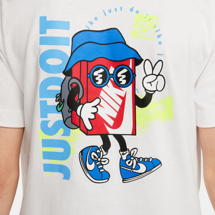 Nike Kids' Sportswear T-Shirt (Older Kids) White image number 4