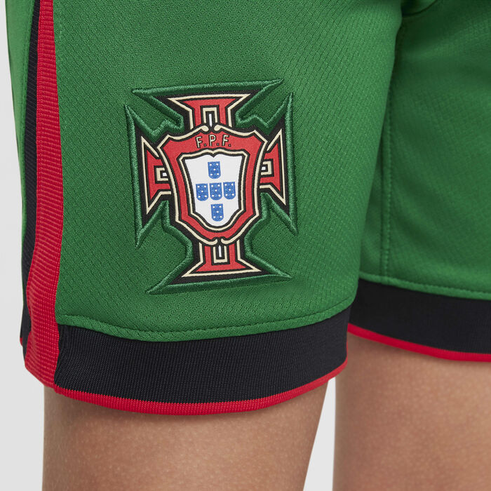 Nike Kids' Portugal 2024 Stadium Home Dri-FIT Football Replica Shorts Green image number 5