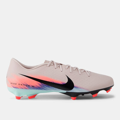 Nike Men's Mercurial Vapor 16 Academy Multi-Ground Football Shoes Pink