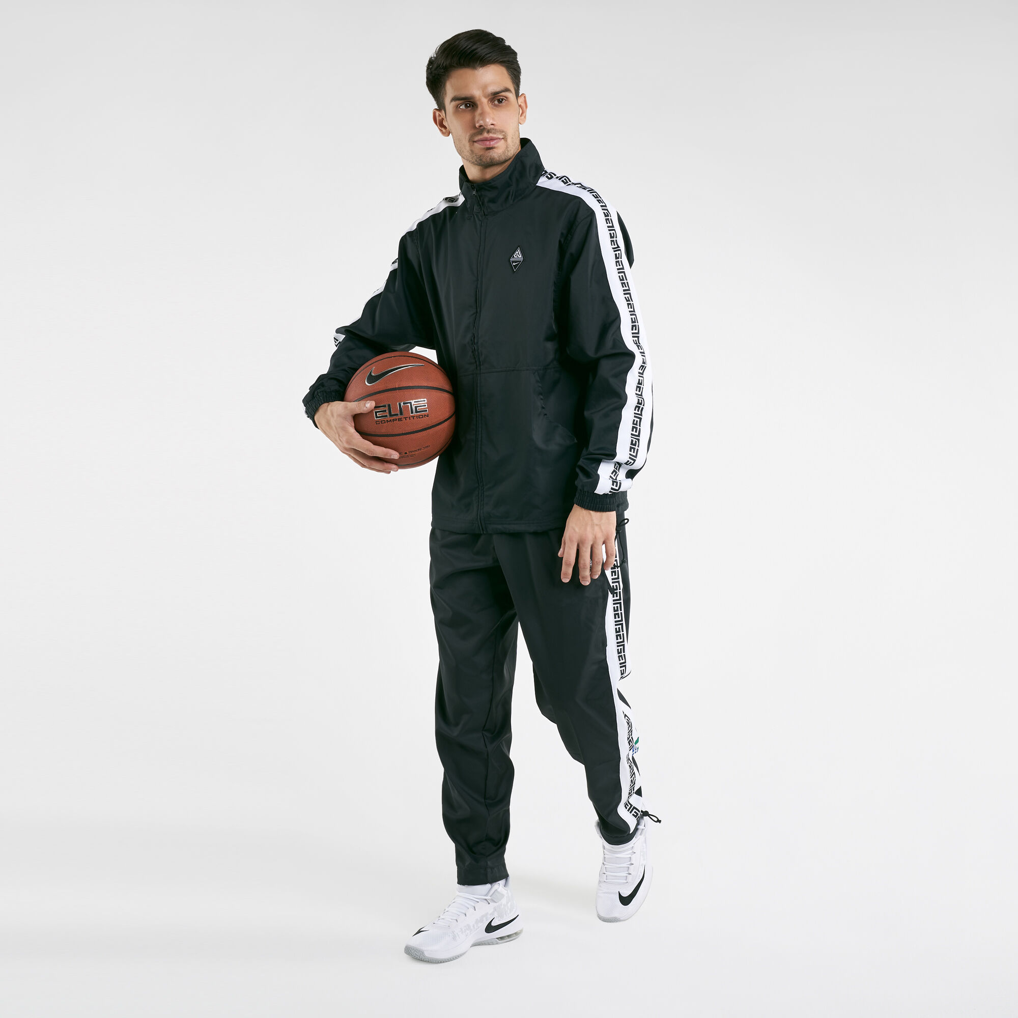 nike men's giannis lightweight track pants