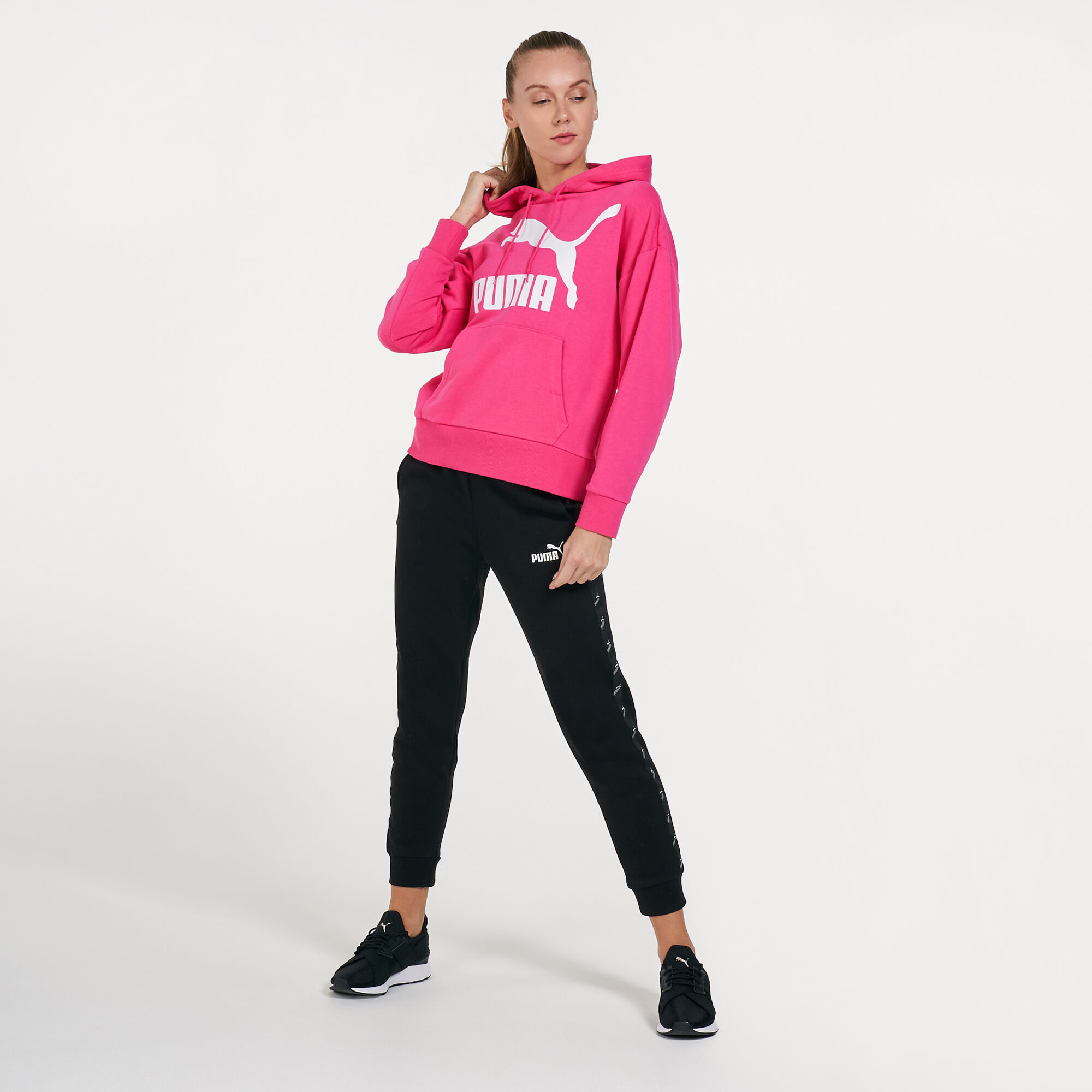 Puma women's classics hotsell logo t7 hoodie