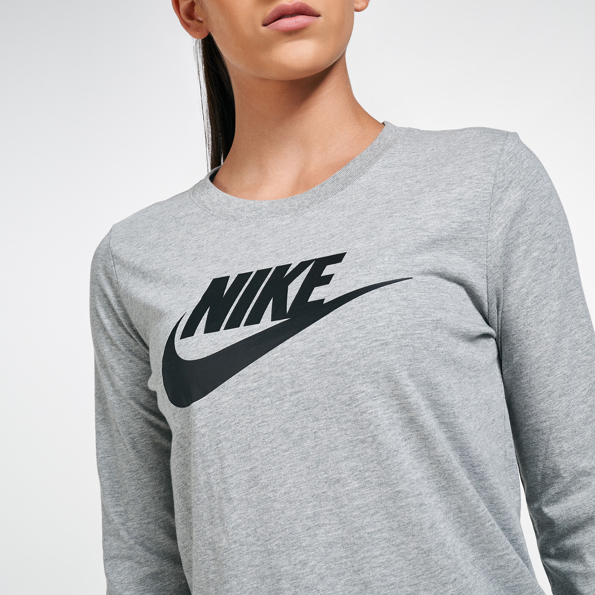Nike futura t shirt women's clearance