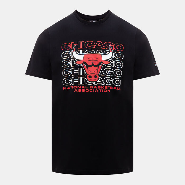 New Era Men's NBA Chicago Bulls Stacked Wordmark T-Shirt Black New Era Men's NBA Chicago Bulls Stacked Wordmark T-Shirt Black image number 0