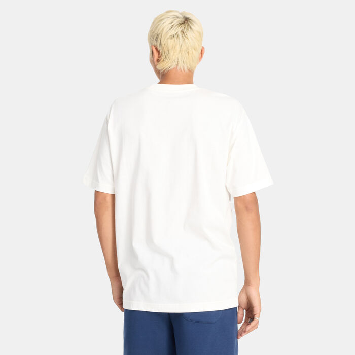 New Balance Men's Varsity Graphic T-Shirt White New Balance Men's Varsity Graphic T-Shirt White image number 2