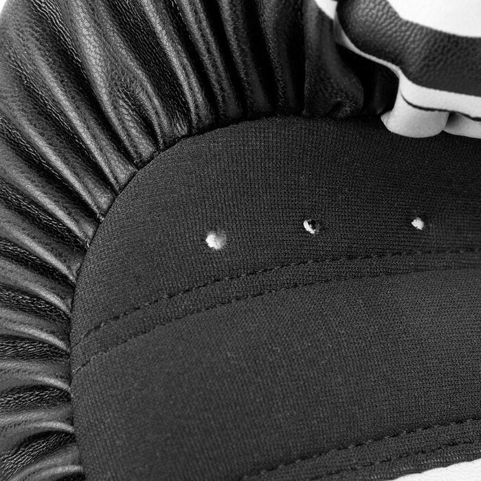 Venum Challenger 3.0 Boxing Gloves Black Venum Challenger 3.0 Boxing Gloves Black image number 4