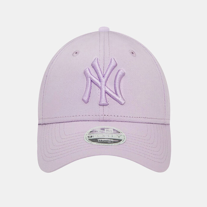 New Era Women's MLB New York Yankees League Essential 9FORTY Cap Purple New Era Women's MLB New York Yankees League Essential 9FORTY Cap Purple image number 0