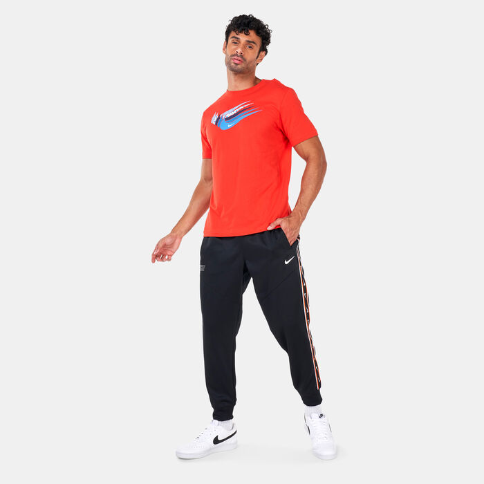 Nike Men's Sportswear Multi Swoosh T-Shirt Red Nike Men's Sportswear Multi Swoosh T-Shirt Red image number 2
