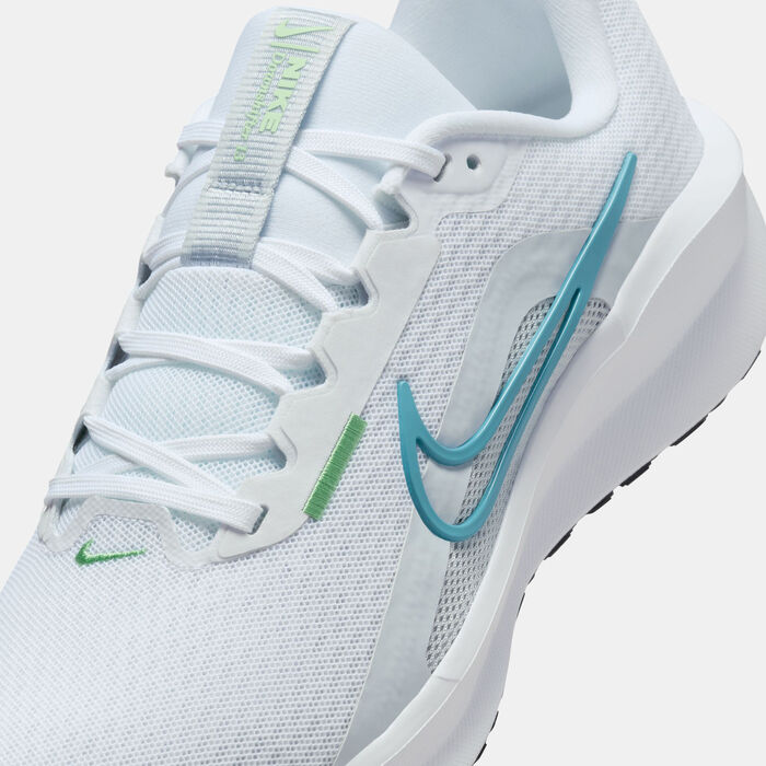 Nike Women's Downshifter 13 Road Running Shoes White Nike Women's Downshifter 13 Road Running Shoes White image number 4