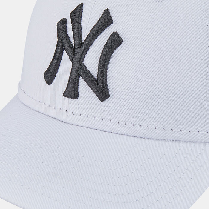 New Era Kids' New York Yankees League Essential 9FORTY Cap White New Era Kids' New York Yankees League Essential 9FORTY Cap White image number 2