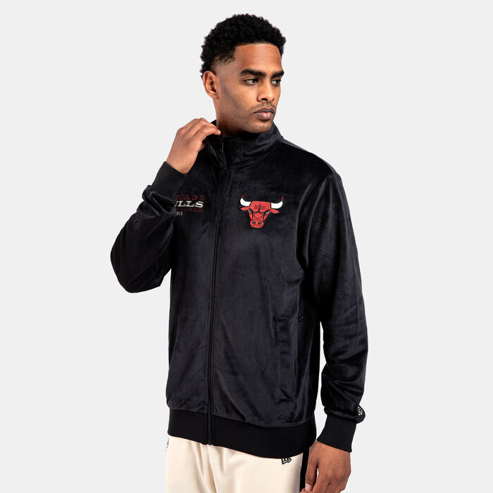 New Era Men's NBA Chicago Bulls Lifestyle Velour Full-Zip Track Jacket Black New Era Men's NBA Chicago Bulls Lifestyle Velour Full-Zip Track Jacket Black image number 0