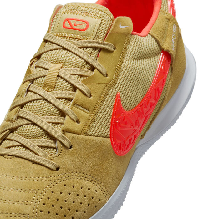 Nike Men's Streetgato Low-Top Football Shoes Brown Nike Men's Streetgato Low-Top Football Shoes Brown image number 4