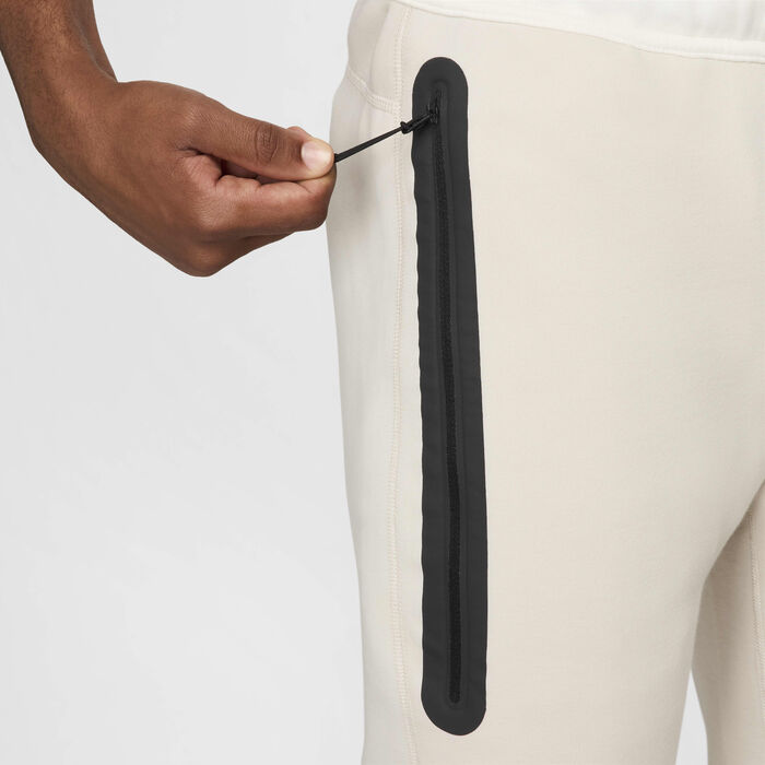 Nike Men's Sportswear Tech Fleece Joggers Ivory image number 4