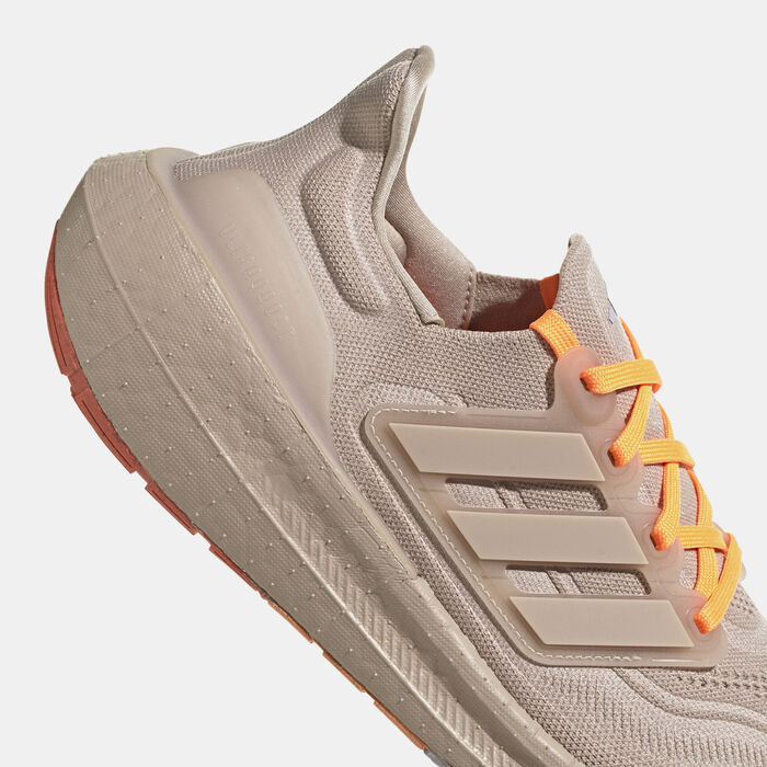 adidas Men's Ultraboost Light Running Shoes Beige adidas Men's Ultraboost Light Running Shoes Beige image number 4