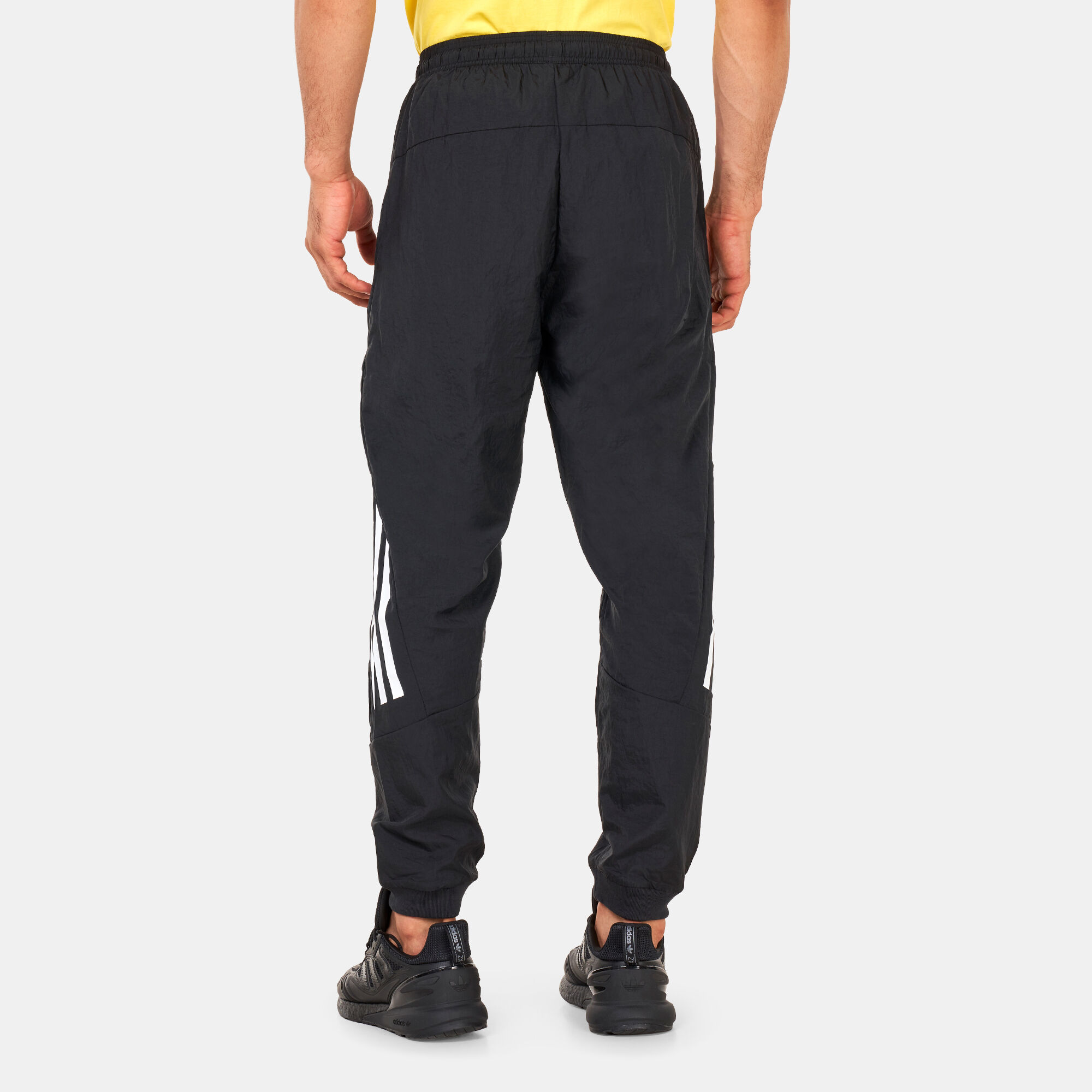 Adidas originals men's skateboarding classic hotsell wind pants