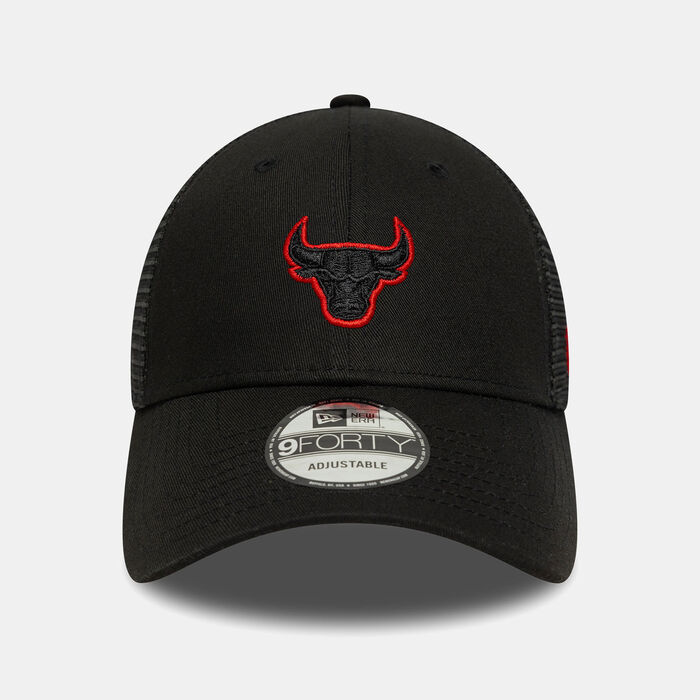 New Era Men's NBA Chicago Bulls 9FORTY Trucker Cap Black image number 0