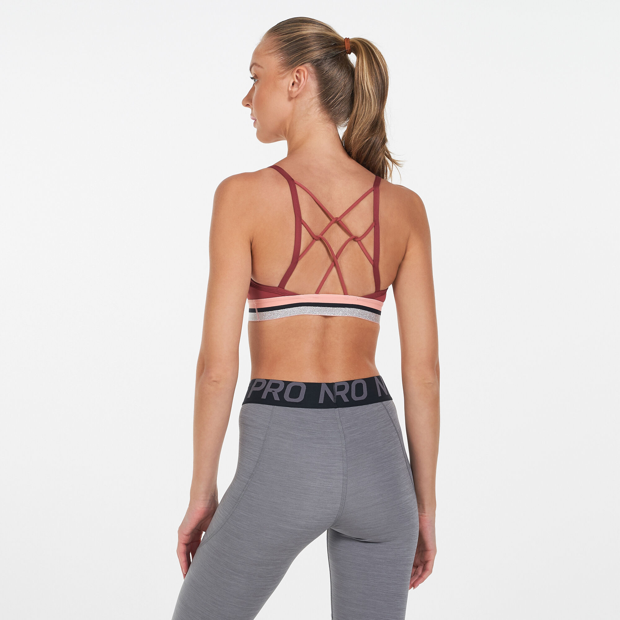 Nike glam dunk indy bra 2025