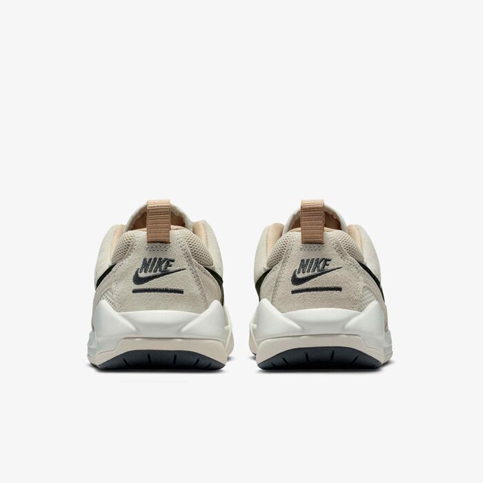 Jordan Women's CMFT Era Shoes White image number 5