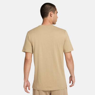 Nike Men's Sportswear Club T-Shirt Beige