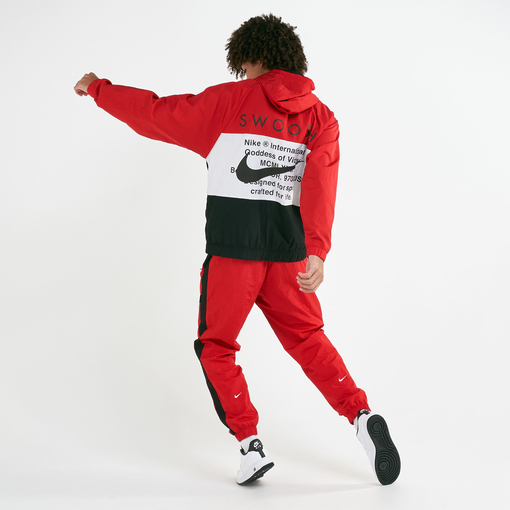Buy Nike Men s Sportswear Swoosh Woven Jacket Red in KSA SSS
