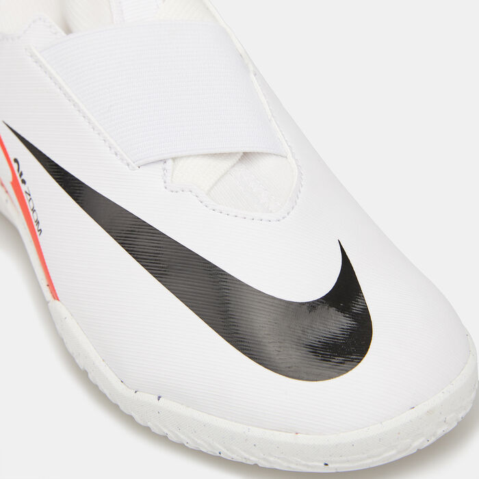 Nike Kids' Mercurial Vapor 15 Academy Indoor Court Football Shoes (Younger and Older Kids) White Nike Kids' Mercurial Vapor 15 Academy Indoor Court Football Shoes (Younger and Older Kids) White image number 4