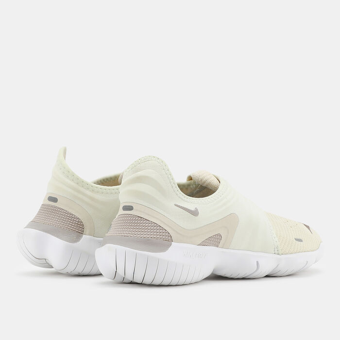 Women's Free RN Flyknit 3.0 Shoe Women's Free RN Flyknit 3.0 Shoe image number 2