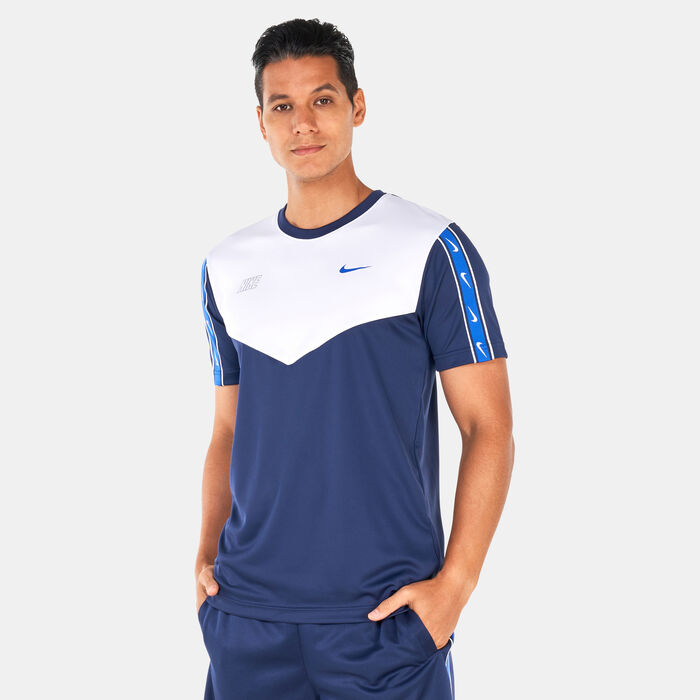 Nike Men's Sportswear Repeat T-Shirt Blue image number 0