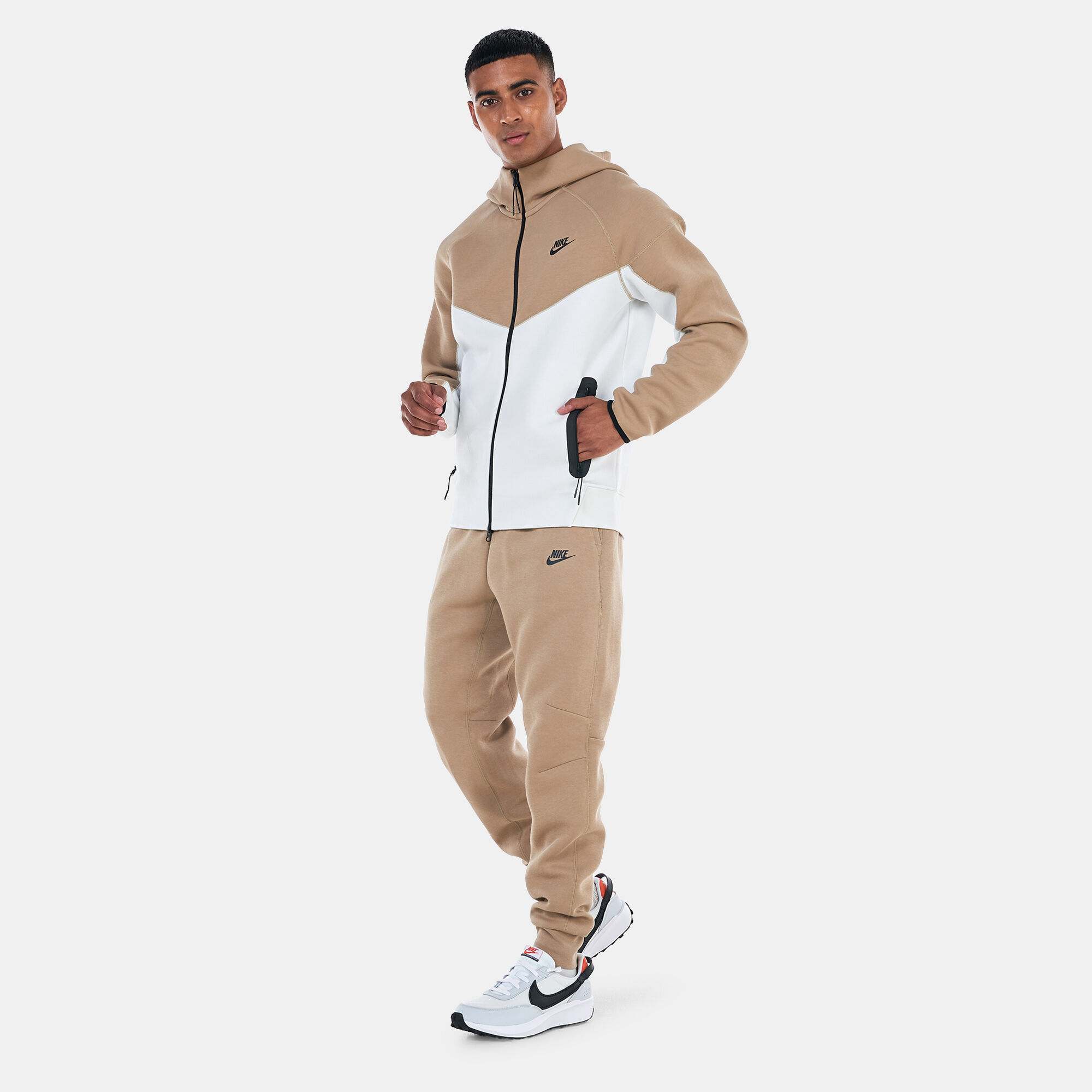 Nike tech fleece shop beige