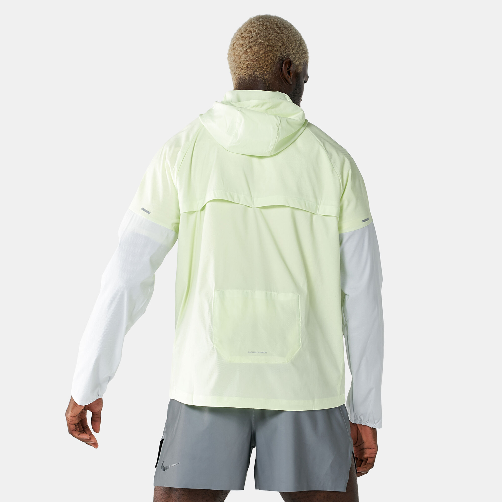 Nike volt running on sale jacket