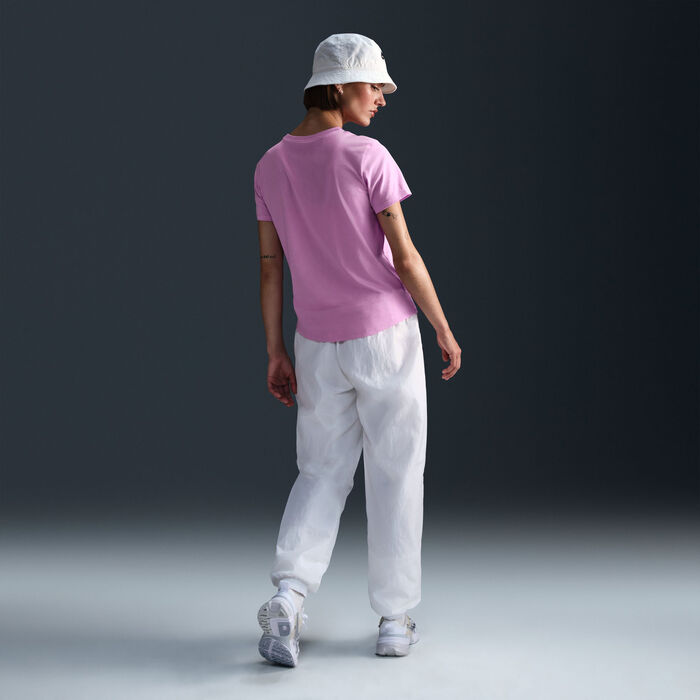 Nike Women's Sportswear Essentials Logo T-Shirt Pink Nike Women's Sportswear Essentials Logo T-Shirt Pink image number 1