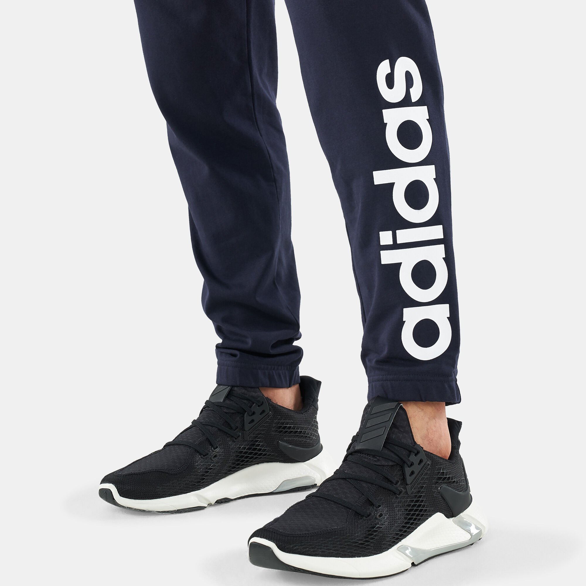 Men s Essentials Single Jersey Tapered Elastic Cuff Logo Pants
