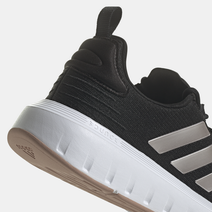 All black adidas women's swift run hotsell