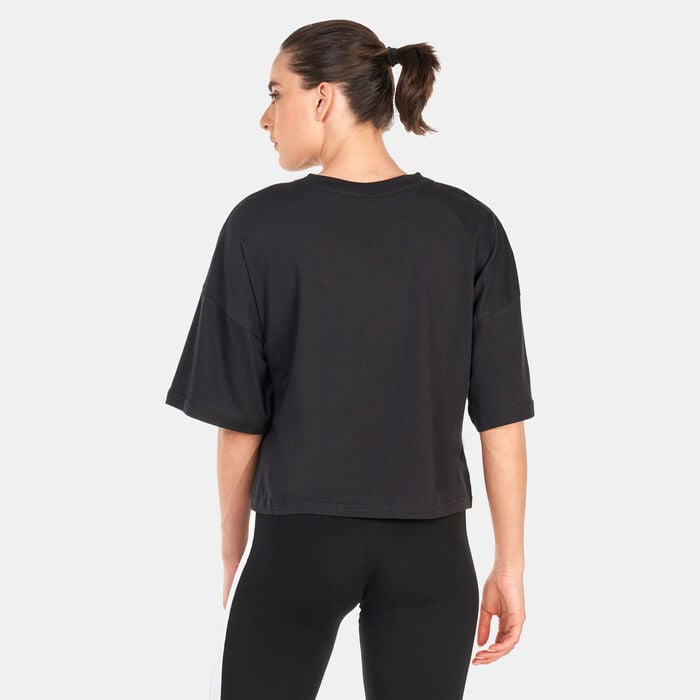 PUMA Women's Classics Oversized T-Shirt Black PUMA Women's Classics Oversized T-Shirt Black image number 1