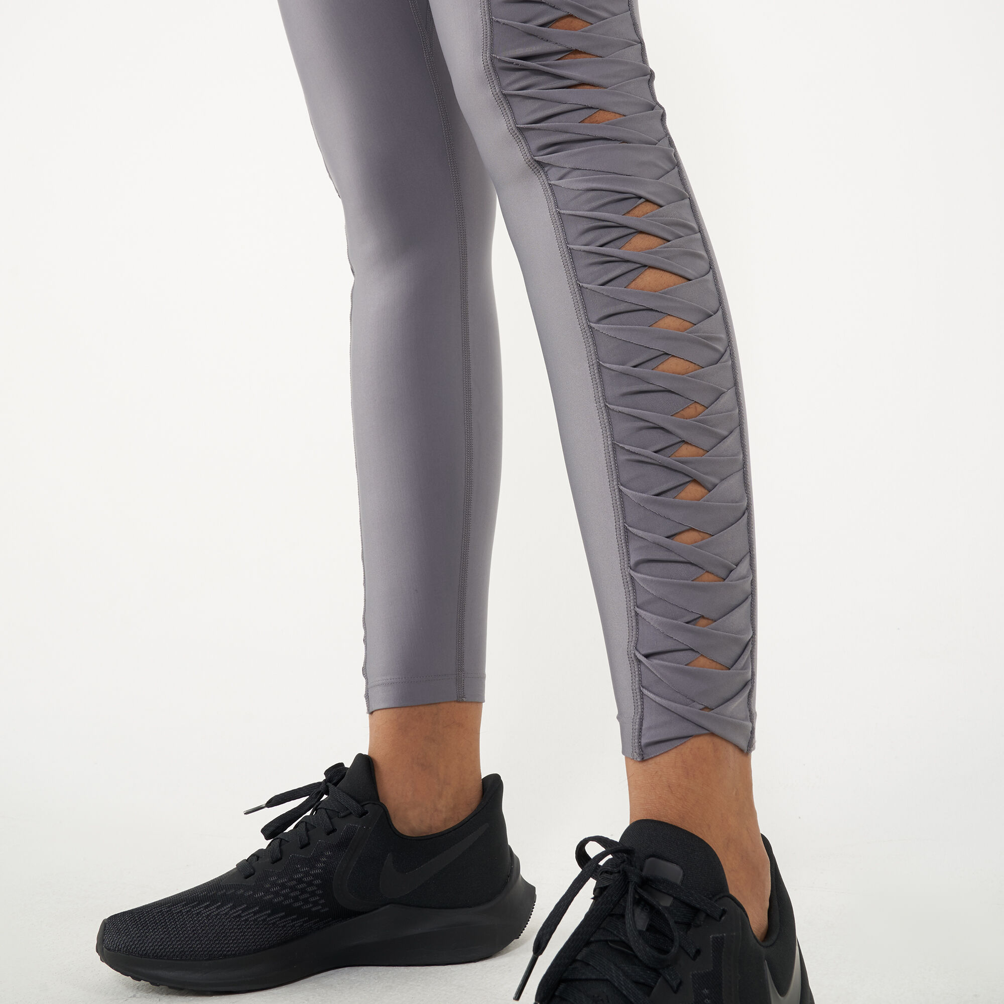 Buy Nike Women s Speed 7 8 Twist Leggings Grey in KSA SSS
