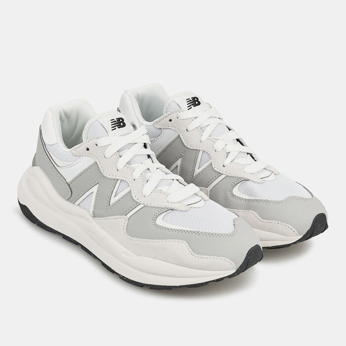 New Balance Men's 5740 Shoe Grey New Balance Men's 5740 Shoe Grey image number 1