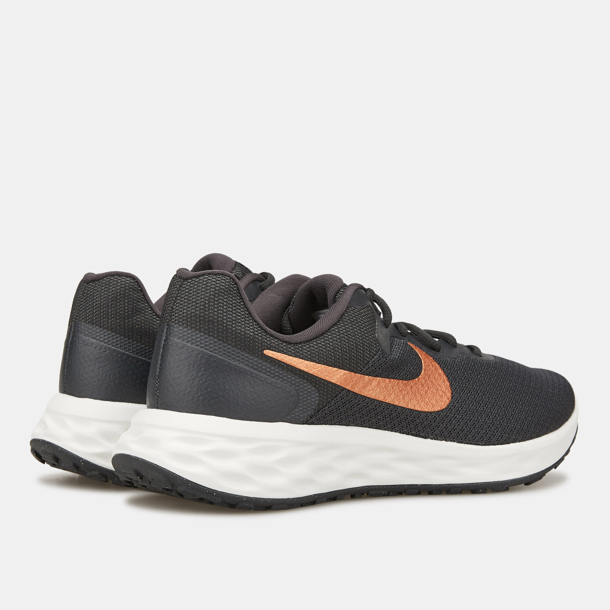 Nike legend react women's black shop gold