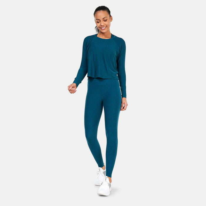 BEYOND YOGA Women's Featherweight Daydreamer Long Sleeve T-Shirt Green BEYOND YOGA Women's Featherweight Daydreamer Long Sleeve T-Shirt Green image number 2