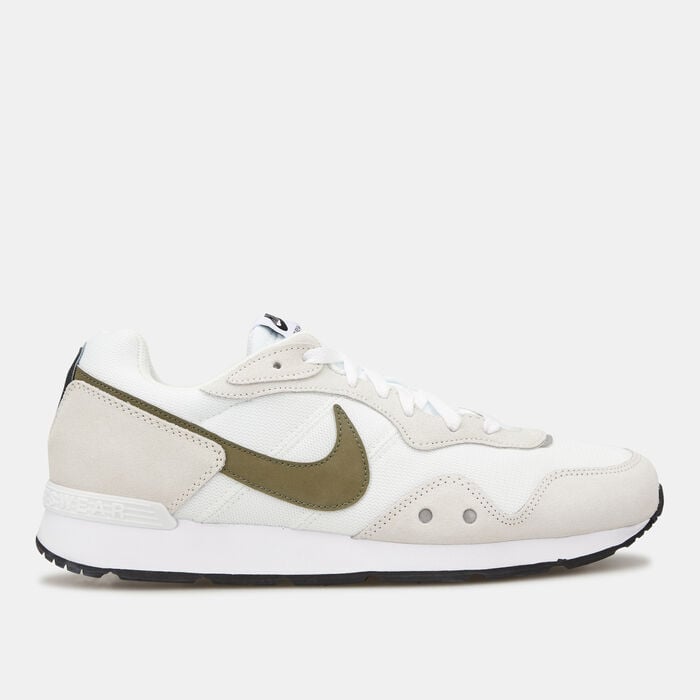 Nike Men's Venture Runner Shoe White Nike Men's Venture Runner Shoe White image number 0