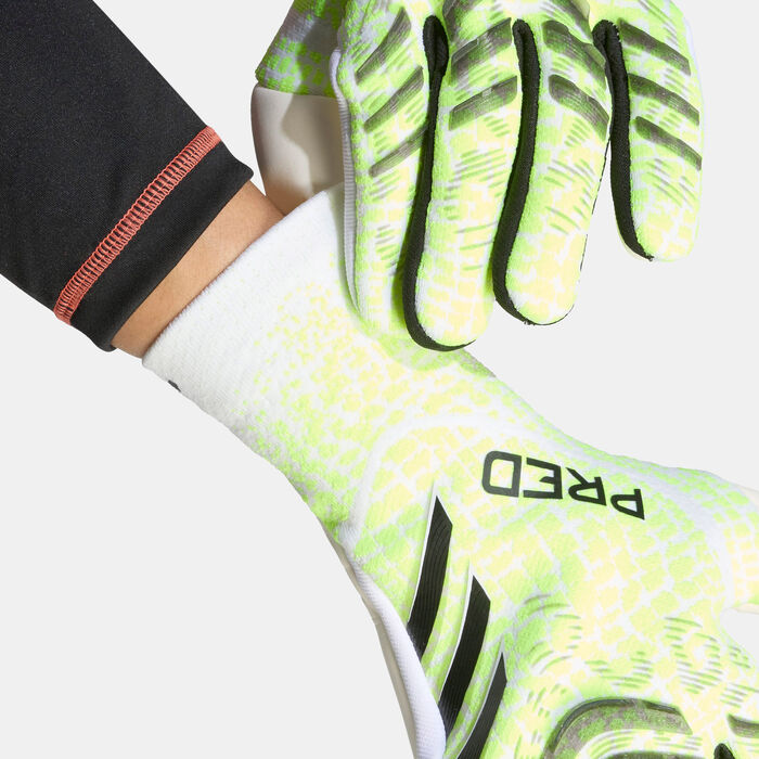 adidas Men's Predator Pro Football Goalkeeper Gloves Green adidas Men's Predator Pro Football Goalkeeper Gloves Green image number 3