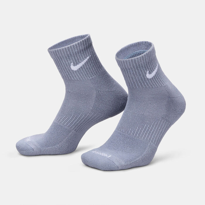 Nike Everyday Plus Cushioned Training Ankle Socks (3 Pairs) Multi-Color Nike Everyday Plus Cushioned Training Ankle Socks (3 Pairs) Multi-Color image number 0