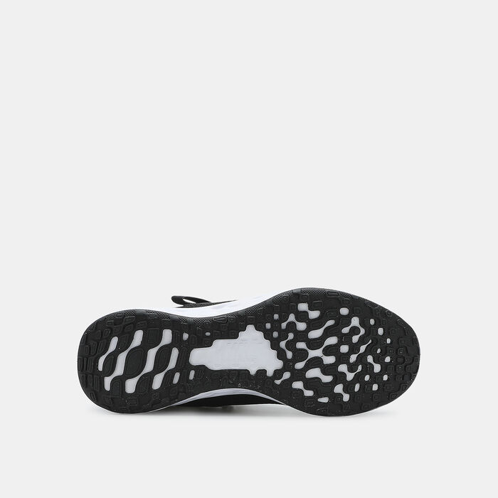 Nike Kids' Revolution 6 FlyEase Shoe Black Nike Kids' Revolution 6 FlyEase Shoe Black image number 3