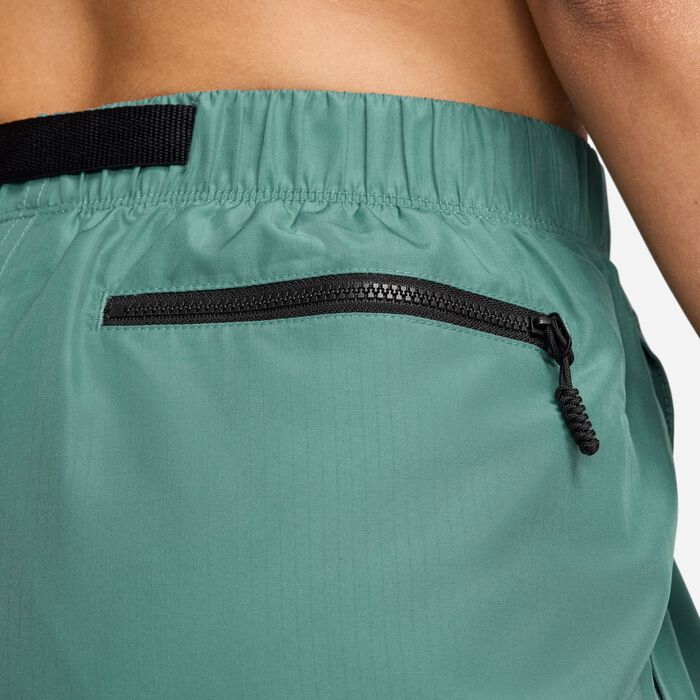 Nike Swim Women's Swim Voyage Cover-Up Shorts Green Nike Swim Women's Swim Voyage Cover-Up Shorts Green image number 4